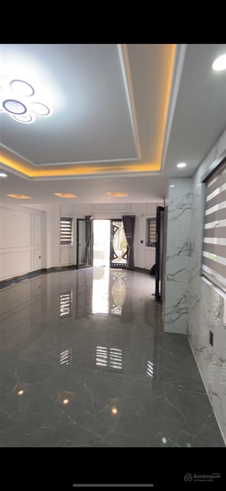 Hẻm xe hơi cầm bá thước  nhà mới 5 tầng  4 pn 6 wc