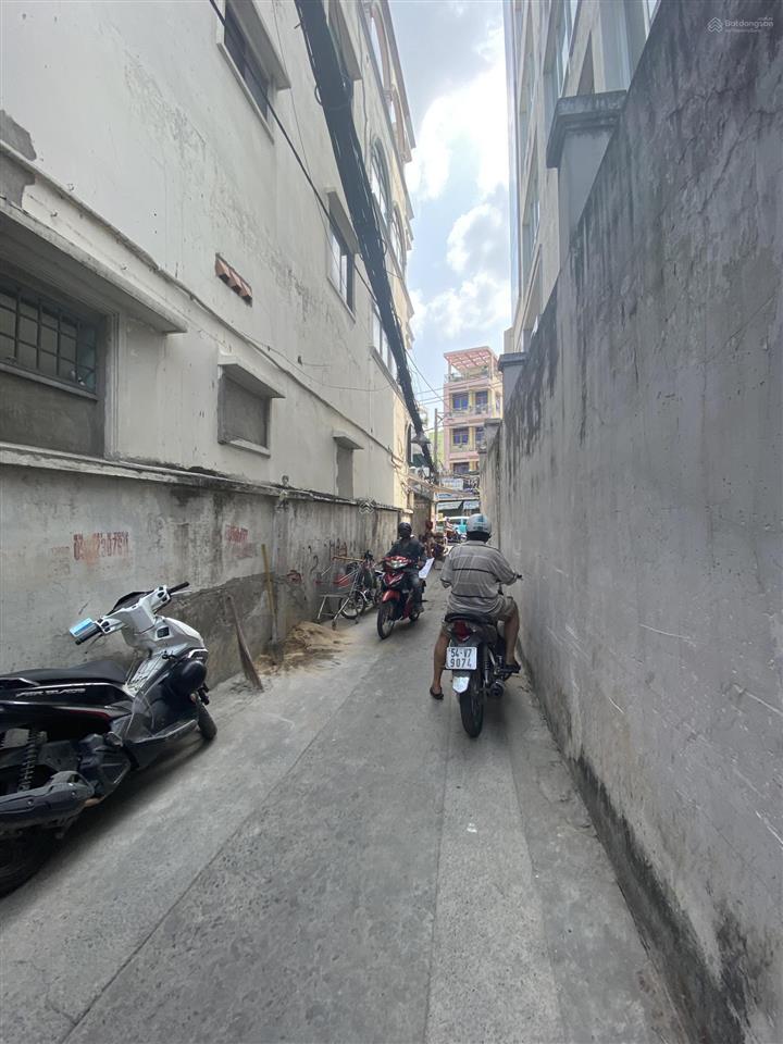 Siêu rẻ  nhà 2 tầng đường lê quang định  30m2  nhỉnh 4tỷ.
