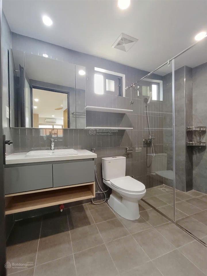 Cho thuê studio trung kính nội thất xịn, ban công rộng, vào ở ngay!