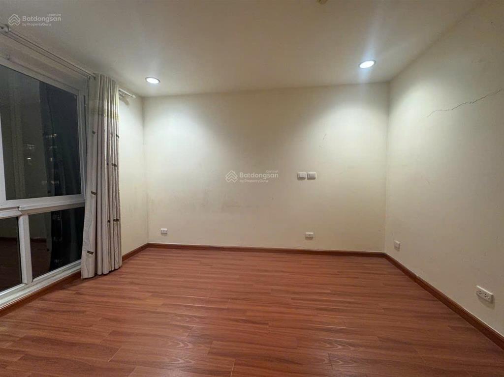 Chính chủ bán căn hộ cao cấp tại tòa p1  ciputra tây hồ 182m2, 4 ngủ, giá 17 tỷ