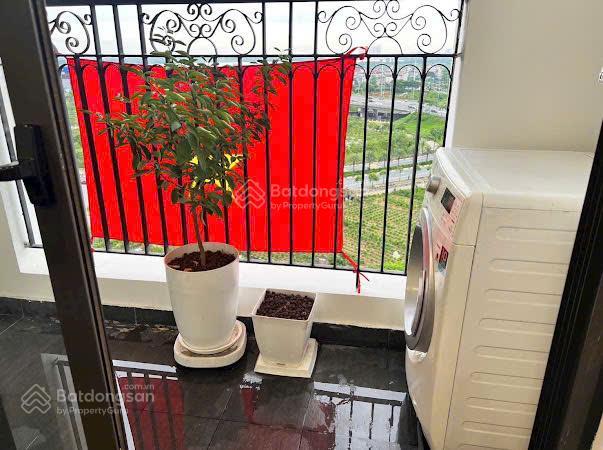 **căn hộ 2 ngủ view sông  tầng cao  giá cực tốt tại sunshine riverside**