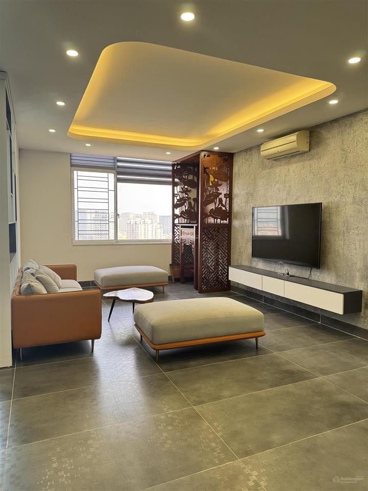 Gia chủ doanh nhân thành đạt nay chuyển về biệt thự ở nên cần chuyển nhượng lại căn góc packexim