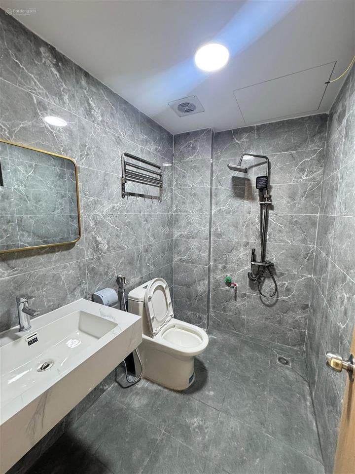 Nhà đẹp cao viên, ngõ 3m. ô tô vào cửa. cực kỳ thoáng mát. giá đầu tư 2.8 tỷ