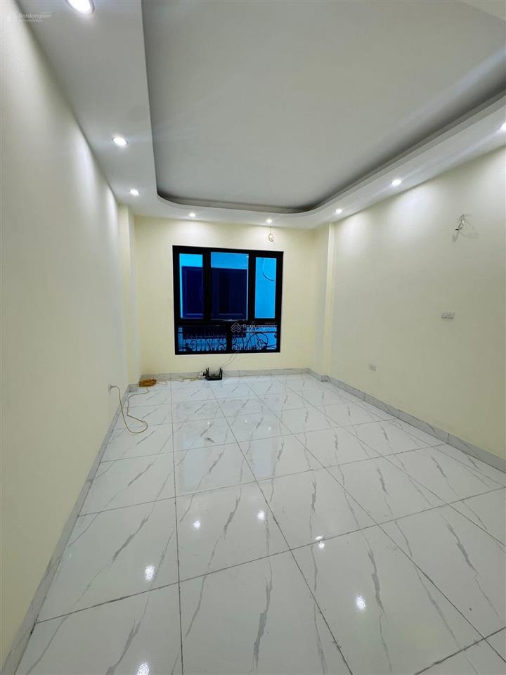 Nhà đẹp cao viên, ngõ 3m. ô tô vào cửa. cực kỳ thoáng mát. giá đầu tư 2.8 tỷ