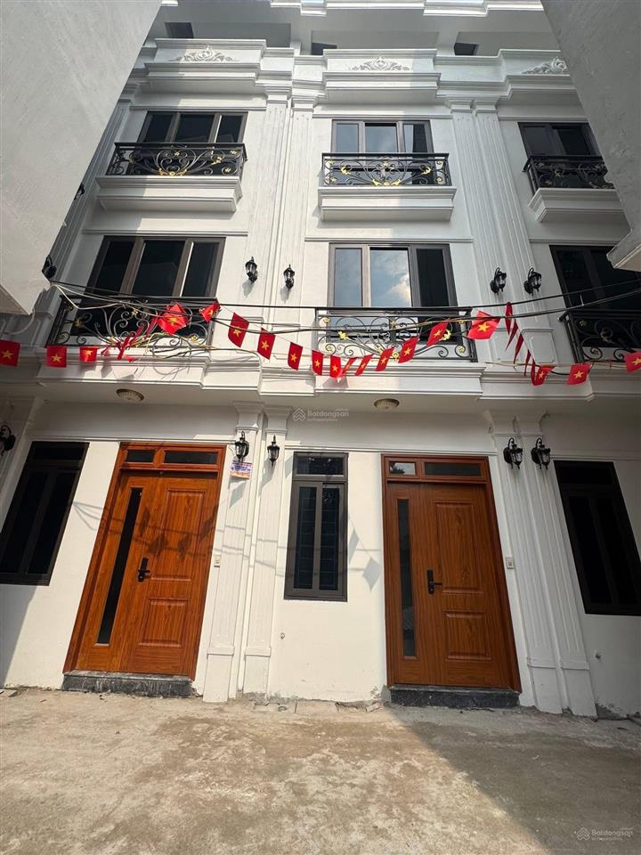 Nhà đẹp cao viên, ngõ 3m. ô tô vào cửa. cực kỳ thoáng mát. giá đầu tư 2.8 tỷ