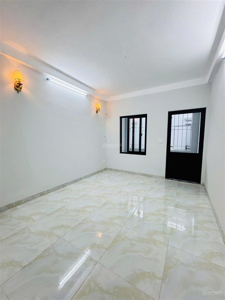 Bán nhà phượng nghĩa phụng châu, ô tô vào cửa, ngõ gần 3m, gần đh tdtt. dt32m2, 4 tầng. giá 3,25 tỷ