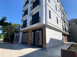 Bán nhà chúc sơn, ô tô vào cửa. 200m ra quốc lộ 6. lô góc. dt 32m2, 4 tầng. giá 3,85 tỷ