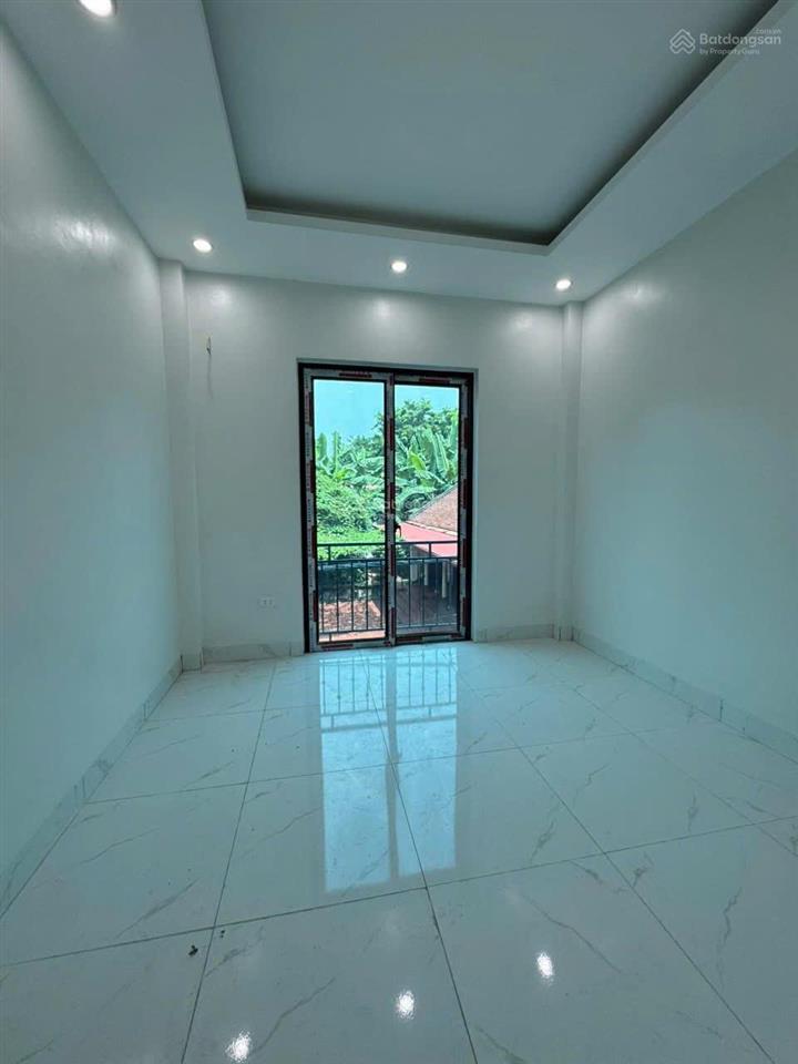 Bán nhà cao viên, lô góc, ngõ 4m, sân chơi rộng. dt 38m2, 4 ngủ. ô tô vào cửa. giá 3,35 tỷ