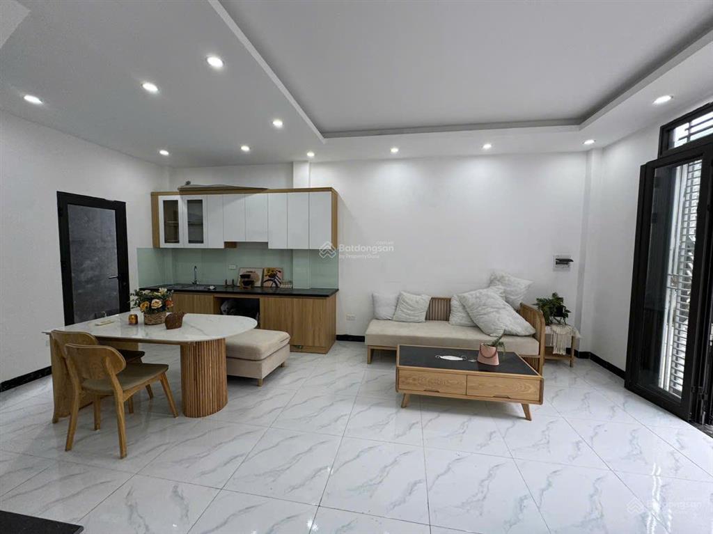 Bán nhà cao viên, lô góc, ngõ 4m, sân chơi rộng. dt 38m2, 4 ngủ. ô tô vào cửa. giá 3,35 tỷ