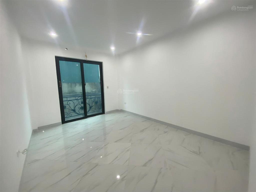 Giá hời. bán nhà đông la, 900m ra vành đai 4, cách 20m ra ô tô tránh. dt 38m2, 4 tầng. giá 4,1 tỷ