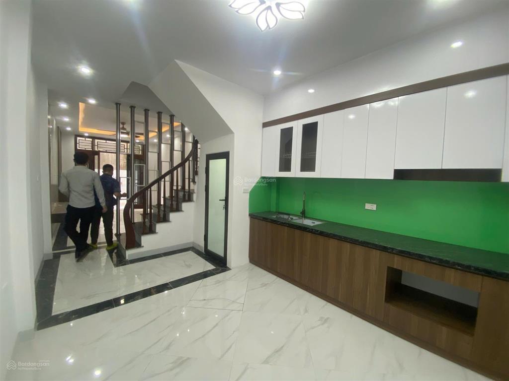 Giá hời. bán nhà đông la, 900m ra vành đai 4, cách 20m ra ô tô tránh. dt 38m2, 4 tầng. giá 4,1 tỷ