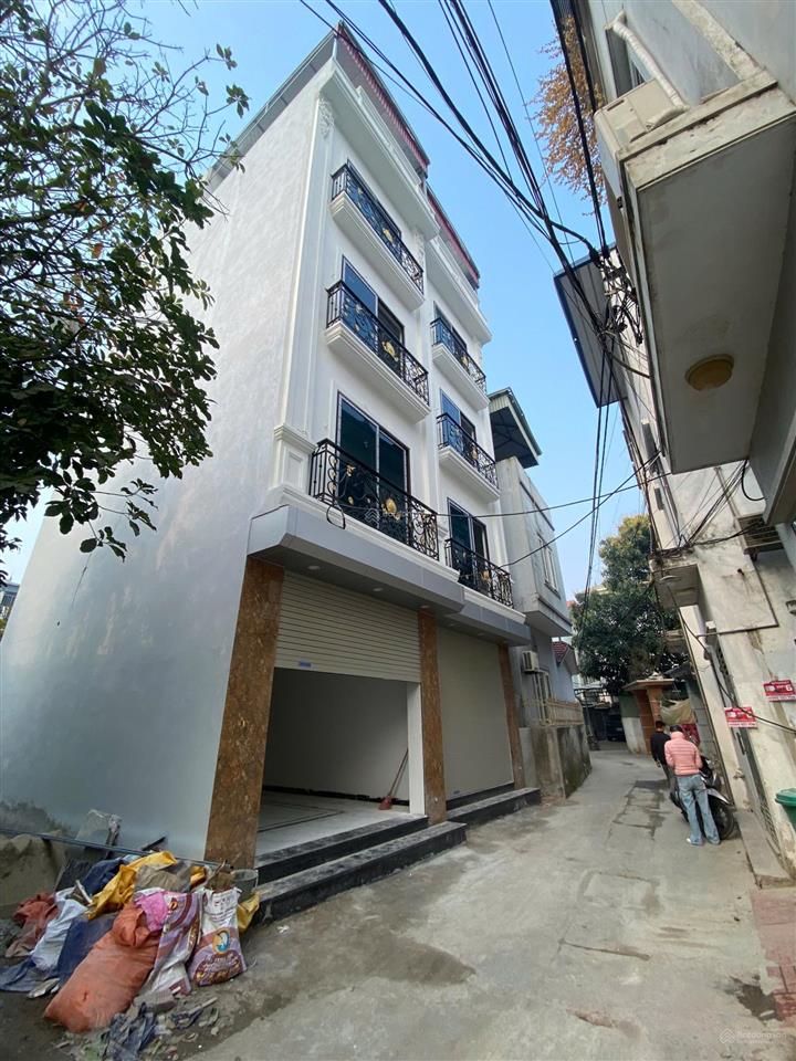 Hàng hiếm trong đê yên nghĩa, ô tô vào nhà, gần đh đại nam và vành đai 4, dt 35m2x5t. giá 5,98 tỷ