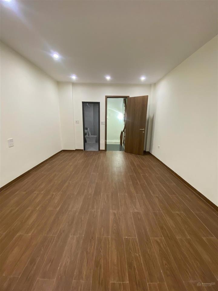Cực hot. nhà đẹp trong đê yên nghĩa, ngõ 4m, ô tô vào cửa. gần vành đai 4, dt 32m2x5t. giá 5,2 tỷ