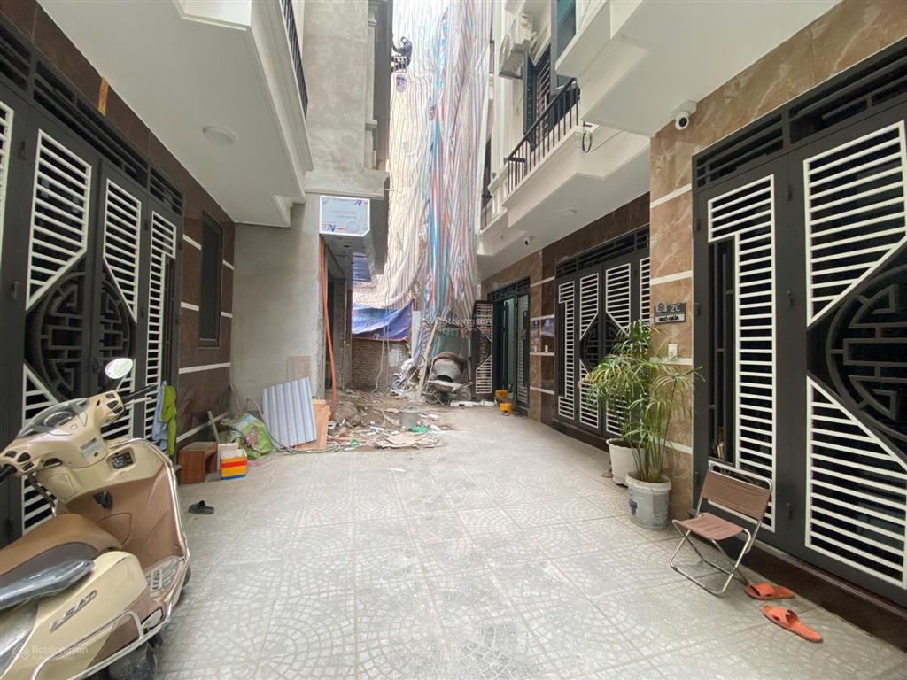 Cực hot. nhà đẹp trong đê yên nghĩa, ngõ 4m, ô tô vào cửa. gần vành đai 4, dt 32m2x5t. giá 5,55 tỷ