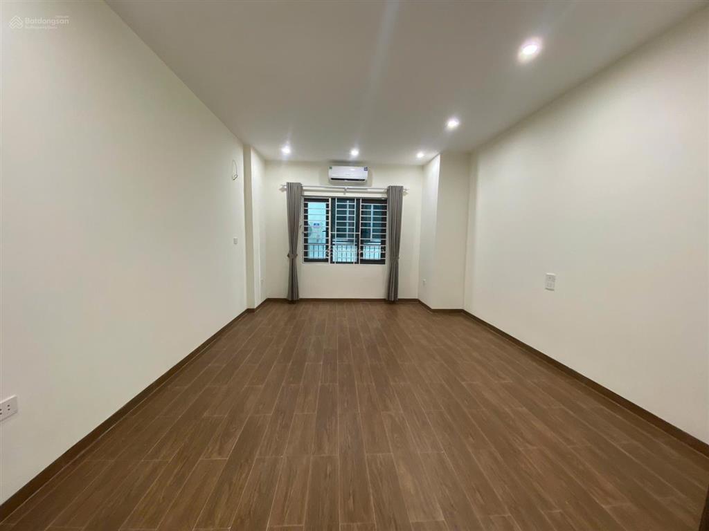 Cực hot. nhà đẹp trong đê yên nghĩa, ngõ 4m, ô tô vào cửa. gần vành đai 4, dt 32m2x5t. giá 5,2 tỷ