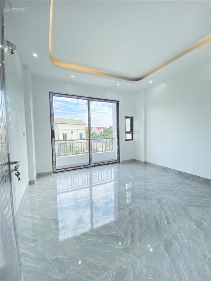 Biệt thự mini xã hưng đạo, ô tô vào nhà, dt 81m2, 3 tầng. sân 25m2. gần trường cấp 3. giá 4,25 tỷ