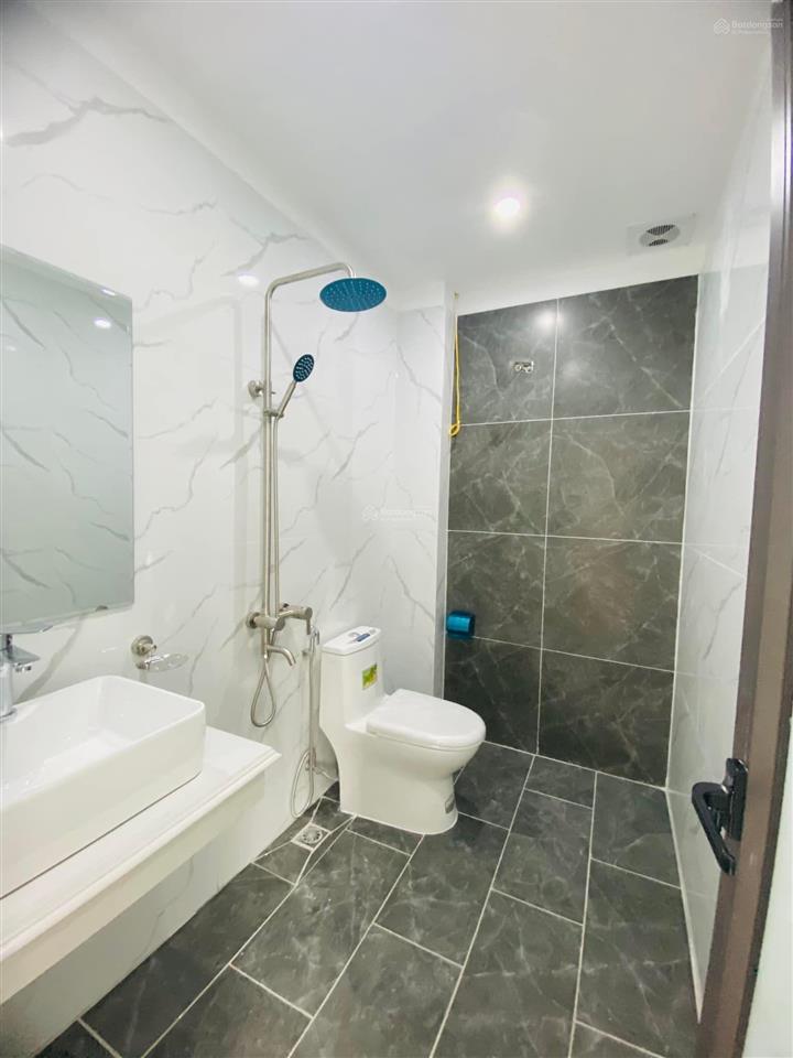 Biệt thự mini xã hưng đạo, ô tô vào nhà, dt 81m2, 3 tầng. sân 25m2. gần trường cấp 3. giá 4,25 tỷ