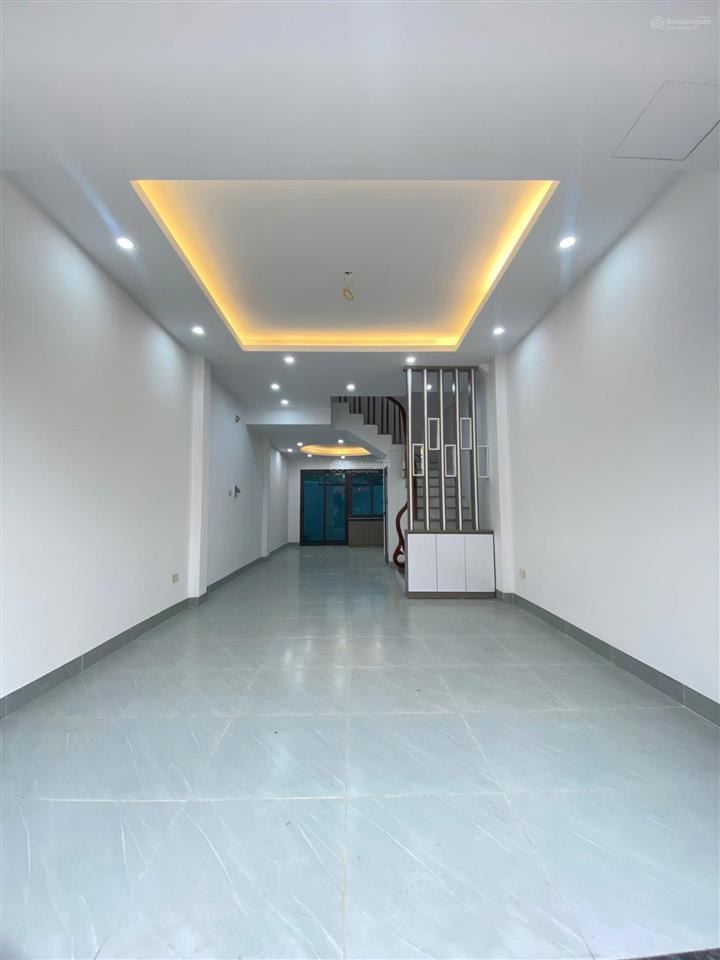 Ai tìm nhà độc lập quanh ubnd vân côn giá tốt nên đọc bài này. dt 45m2, 4 tầng. tiện ích ngập tràn