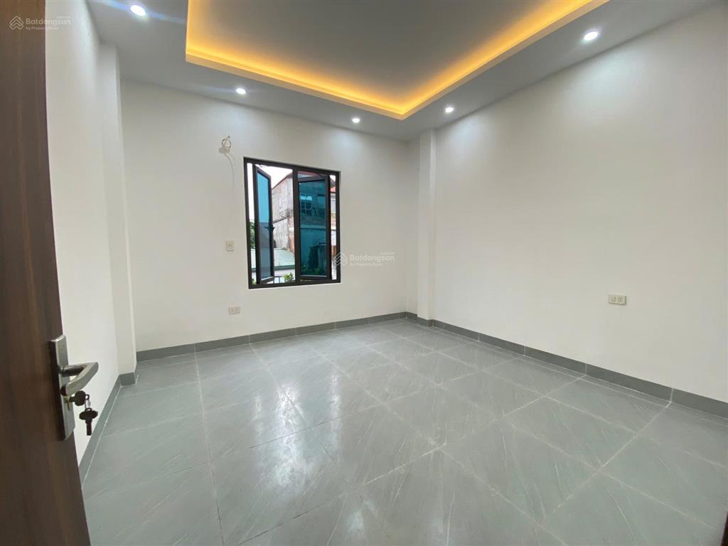 Ai tìm nhà độc lập quanh ubnd vân côn giá tốt nên đọc bài này. dt 45m2, 4 tầng. tiện ích ngập tràn