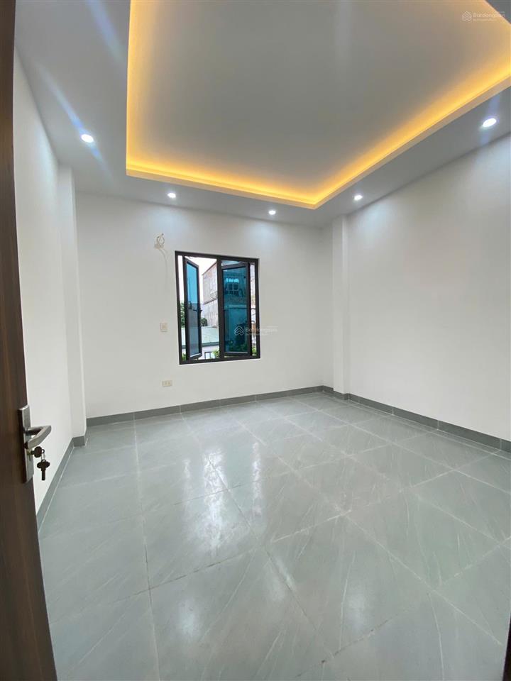 Ai tìm nhà độc lập quanh ubnd vân côn giá tốt nên đọc bài này. dt 45m2, 4 tầng. tiện ích ngập tràn