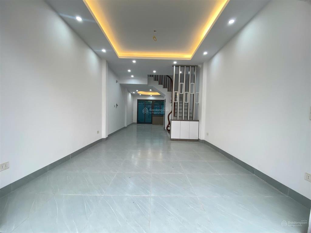 Ai tìm nhà độc lập quanh ubnd vân côn giá tốt nên đọc bài này. dt 45m2, 4 tầng. tiện ích ngập tràn