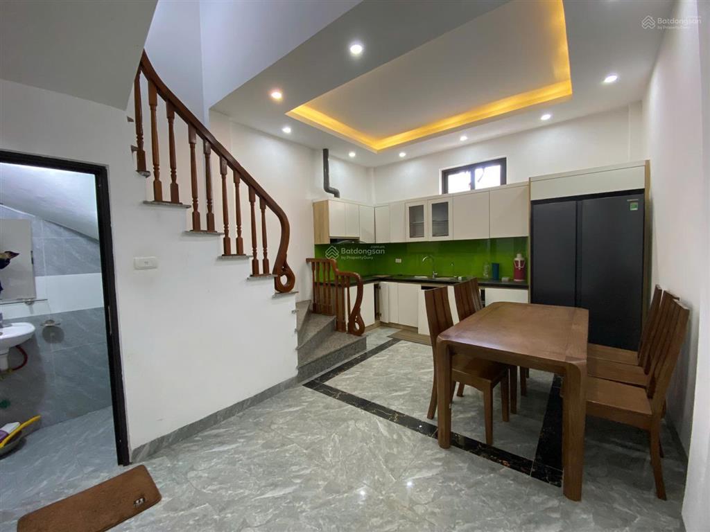 Ai đang tìm nhà song phương gần vành đai 4 nên xem căn này, sát ô tô tránh. dt 42m2x4t. giá 4.55 tỷ