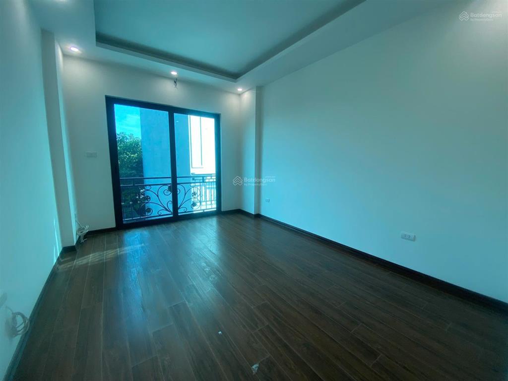 Ai tìm nhà ngõ thông sát kđt nam an khánh nên đọc bài này. dt 42m2, 4 tầng, độc lập. giá 6.6 tỷ