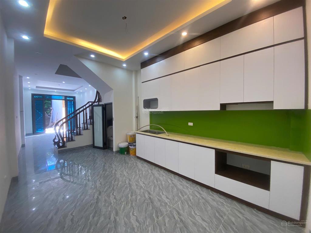Ai tìm nhà ngõ thông sát kđt nam an khánh nên đọc bài này. dt 42m2, 4 tầng, độc lập. giá 6.6 tỷ