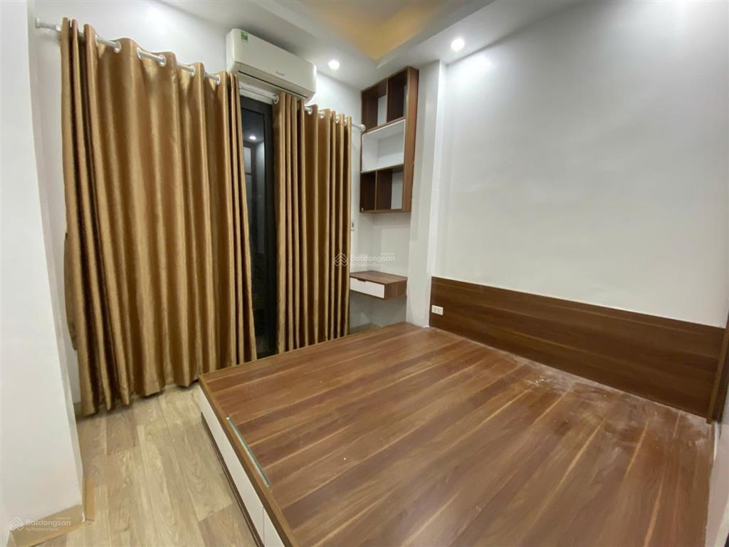 Ai tìm nhà lô góc xây độc lập, ô tô cách 10m nên xem căn này. dt 37m2, 4 ngủ, full đồ. giá 4,89 tỷ