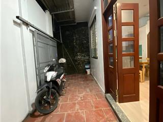 Ai tìm nhà lô góc xây độc lập, ô tô cách 10m nên xem căn này. dt 37m2, 4 ngủ, full đồ. giá 4,89 tỷ