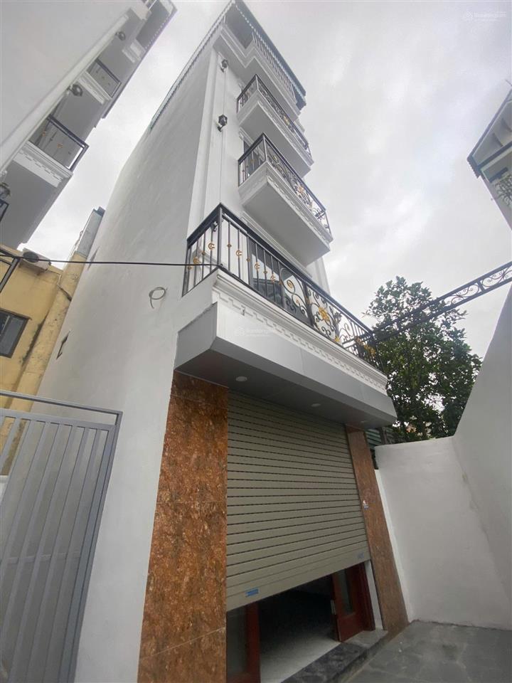 Hàng hiếm tổ 12 yên nghĩa, nhà độc lập, cách 1 nhà ra đường ô tô thông, dt 32m2, 5 tầng. giá 6,5 tỷ