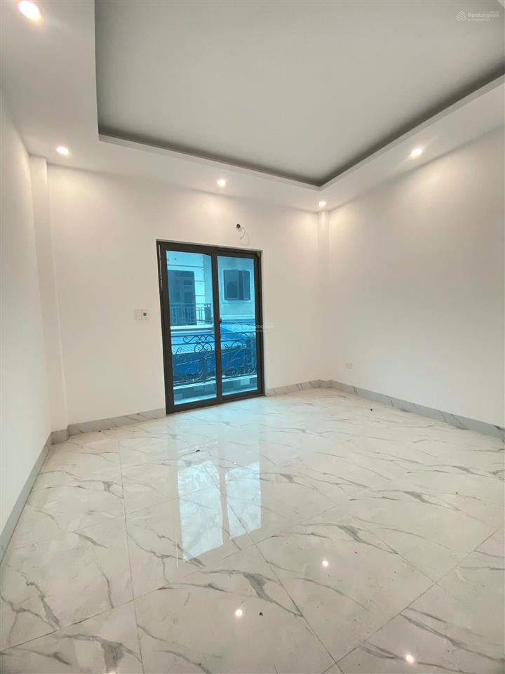 Cực sốc chủ cần tiền trả bank, bán gấp nhà phụng châu, ô tô đỗ cửa, dt 50m2x3 tầng. giá rẻ 2,78 tỷ