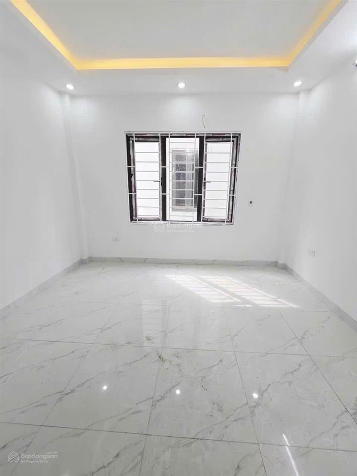 Gấp lắm rồi. chủ nhà ngộp bank bán rẻ nhà phượng đồng phụng châu, dt 40m², 4 tầng. giá 3,5 tỷ