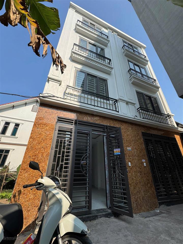 Gấp lắm rồi. chủ nhà ngộp bank bán rẻ nhà phượng đồng phụng châu, dt 40m², 4 tầng. giá 3,5 tỷ