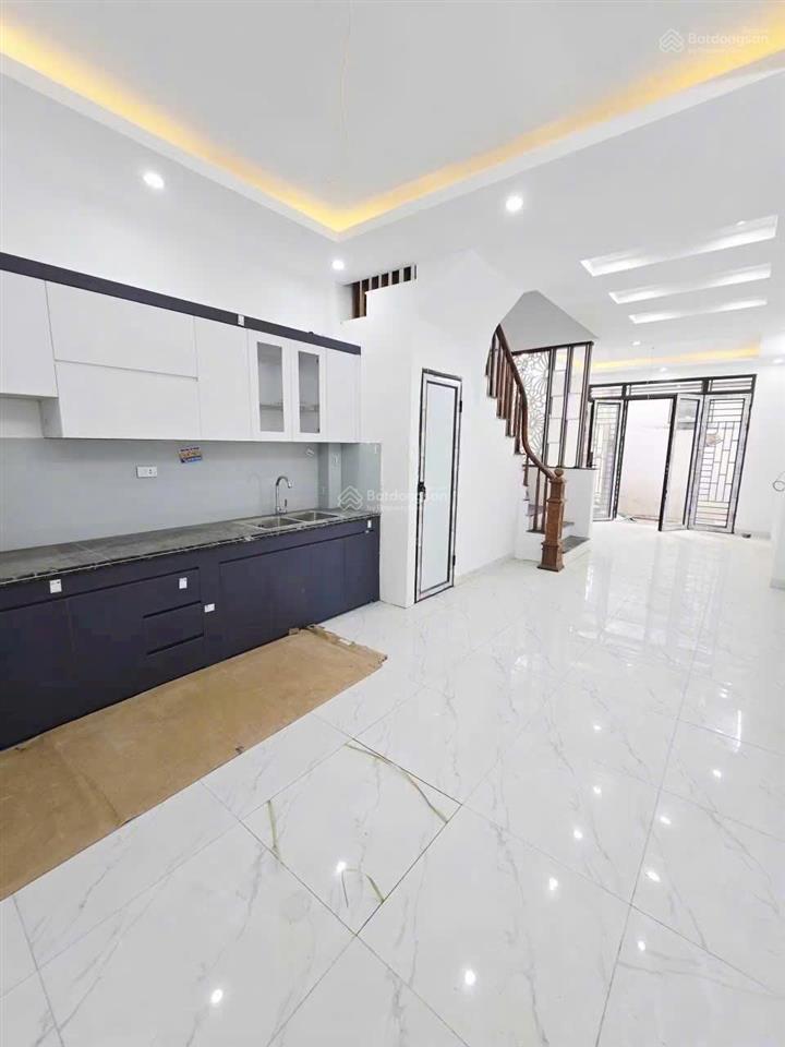 Gấp lắm rồi. chủ nhà ngộp bank bán rẻ nhà phượng đồng phụng châu, dt 40m², 4 tầng. giá 3,5 tỷ