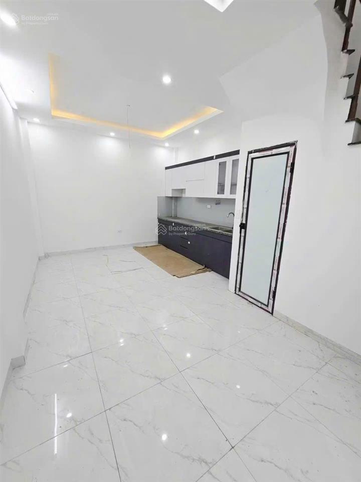 Gấp lắm rồi. chủ nhà ngộp bank bán rẻ nhà phượng đồng phụng châu, dt 40m², 4 tầng. giá 3,5 tỷ