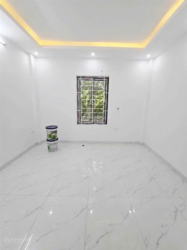 Gấp lắm rồi. chủ nhà ngộp bank bán rẻ nhà phượng đồng phụng châu, dt 40m², 4 tầng. giá 3,5 tỷ