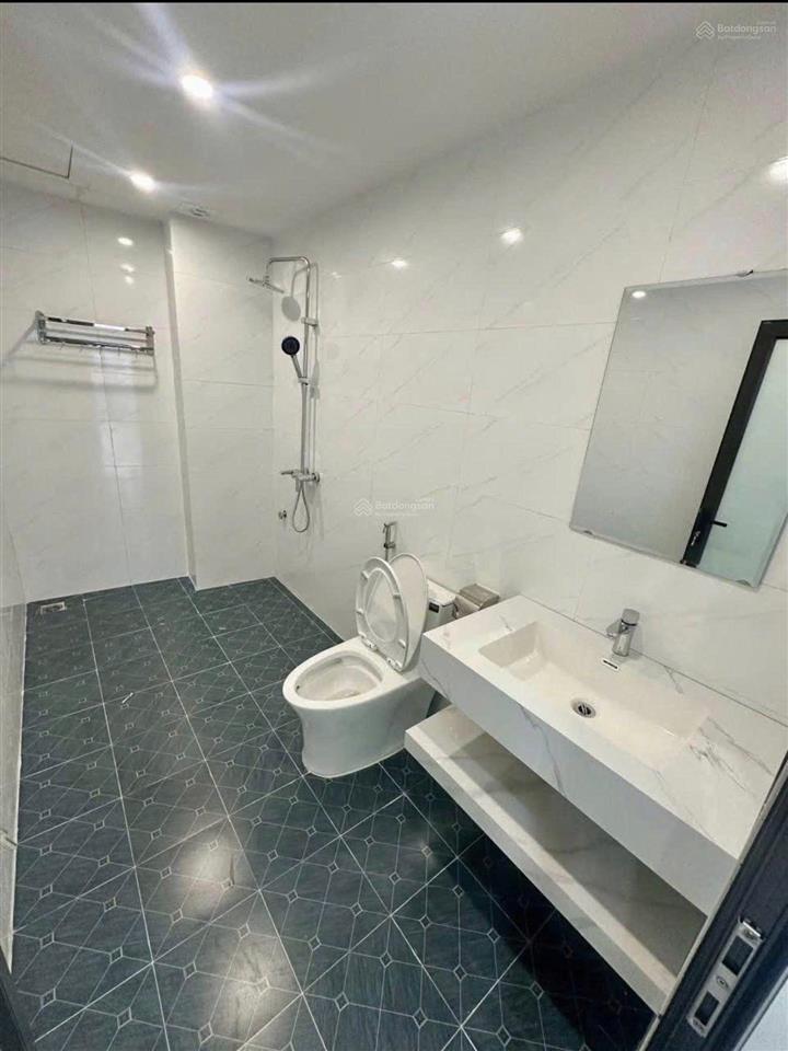 Cực hiếm. bán nhà phượng nghĩa, trung tâm phụng châu, lô góc, ngõ thông ô tô. 32m2x5t. giá 3,65 tỷ