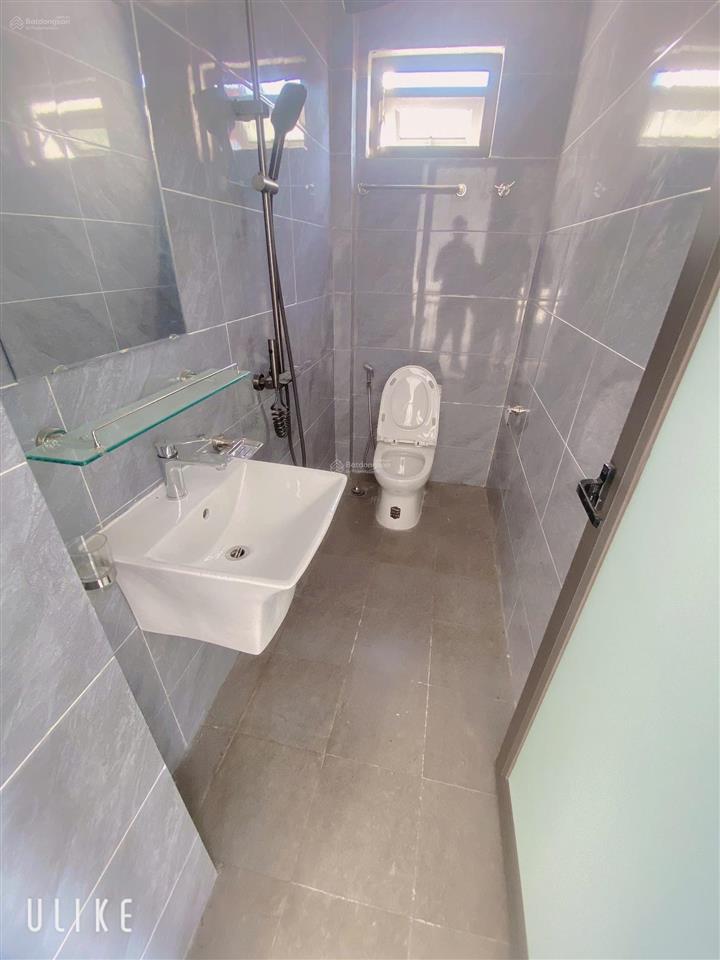 Trả nợ ngân hàng, bán gấp lô góc cao viên, ô tô vào nhà, ngõ 4m, dt 34m2x3 tầngx4 phòng. giá 3,1 tỷ