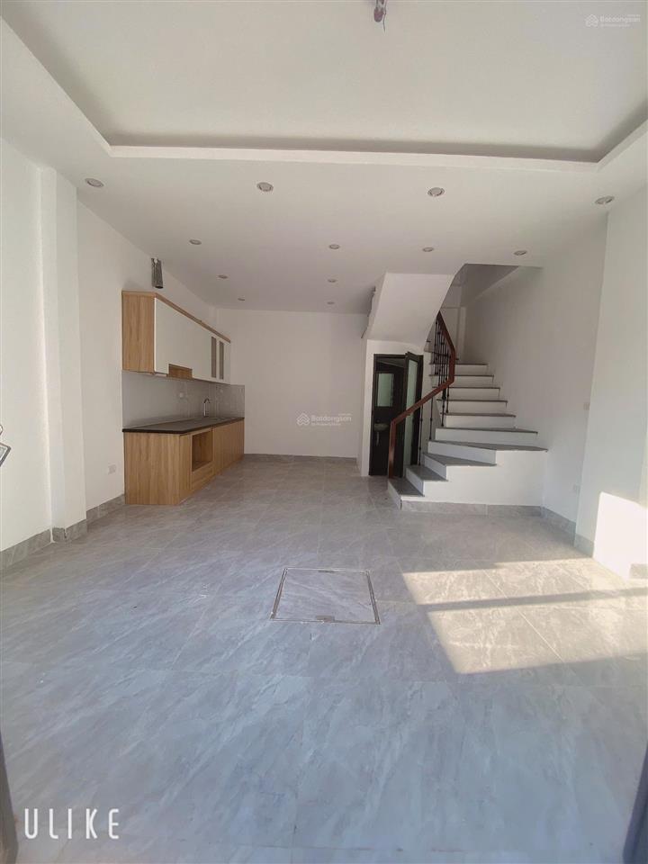 Trả nợ ngân hàng, bán gấp lô góc cao viên, ô tô vào nhà, ngõ 4m, dt 34m2x3 tầngx4 phòng. giá 3,1 tỷ