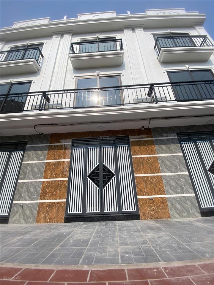 Giá hời vân côn, 50m ra đại lộ, thoáng trước sau, dt 40m2, 4 tầng. giá 3,85 tỷ