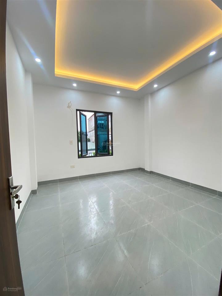 Hàng hiếm. bán nhà gần chợ vân côn, xây độc lập, gần vành đai 4. dt 45m2, 5 tầng. giá 4,25 tỷ