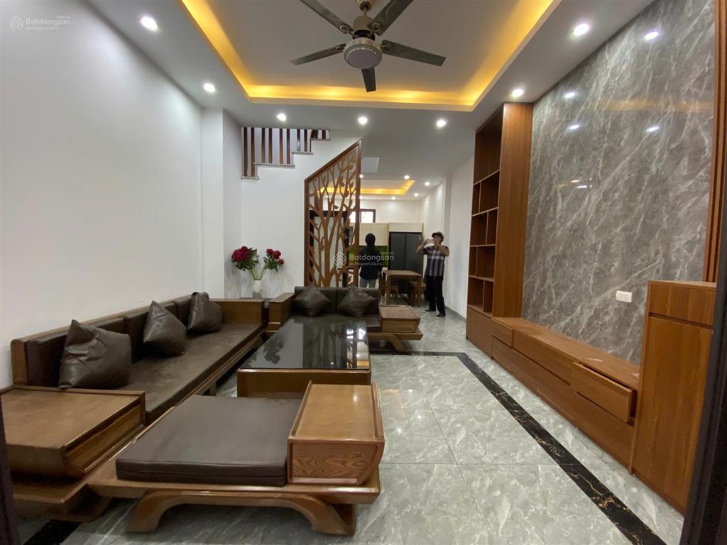 Cực gấp. chủ cần tiền bán nhanh nhà song phương, full đồ, ô tô đỗ cổng, dt 42m2x4 tầng. giá 4,35 tỷ