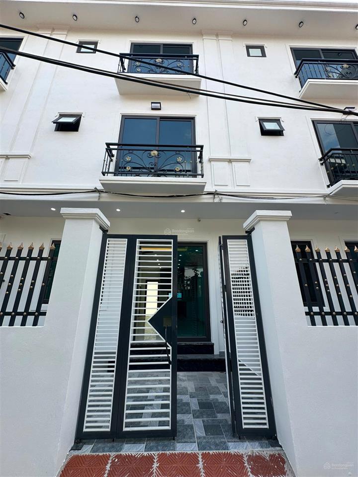 Cực hiếm. nhà rộng giá rẻ, xã hưng đạo, gần vành đai 4, dt 80m2, 3 tầng. sân trước sau. giá 3,38 tỷ
