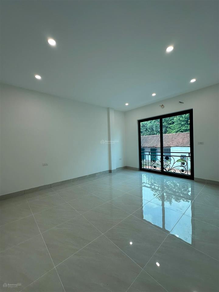 Cực hiếm. nhà rộng giá rẻ, xã hưng đạo, gần vành đai 4, dt 80m2, 3 tầng. sân trước sau. giá 3,38 tỷ