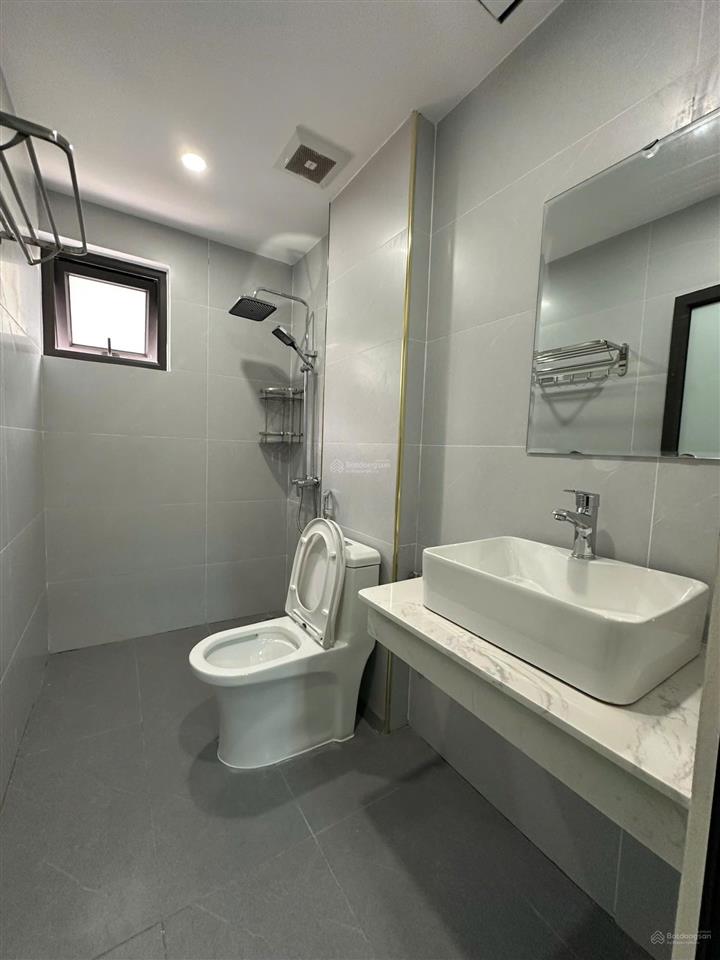 Cực hiếm. nhà rộng giá rẻ, xã hưng đạo, gần vành đai 4, dt 80m2, 3 tầng. sân trước sau. giá 3,38 tỷ