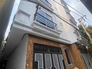 Bán nhà phụng châu, gần đh tdtt, ô tô cách 10m, có sân chung để xe. dt 32m2, 4 tầng. giá 2,4 tỷ