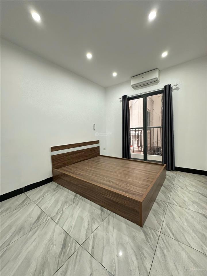Bán gấp nhà la phù, ngõ thông, ô tô vào cửa, ko quy hoạch. dt 34m2, 4 tầng, 4 ngủ. giá 4,88 tỷ