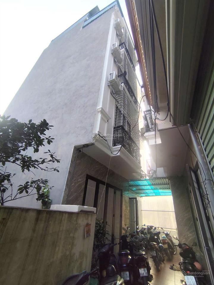 Bán gấp nhà ngãi cầu an khánh, đầy đủ nội thất, ô tô đỗ gần. ngõ 2,5m. dt 32m2, 5 tầng. giá 4.99 tỷ