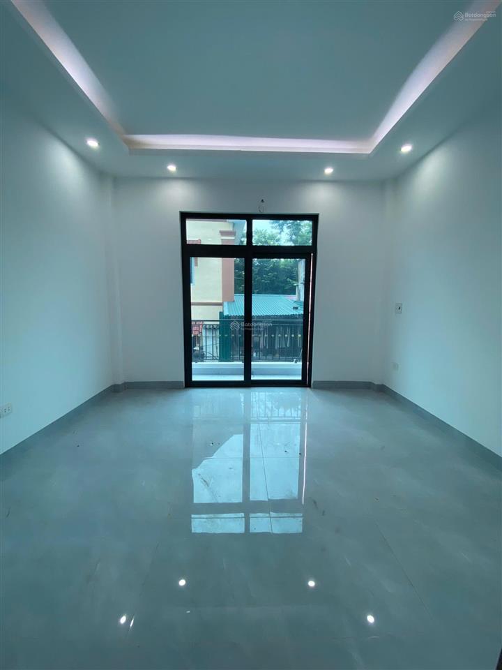 Cực sốc, giảm sâu 1 căn cho đầu tư, xã hưng đạo, ô tô đỗ cửa, dt 69m2, 4 tầng. giá 4,9 tỷ